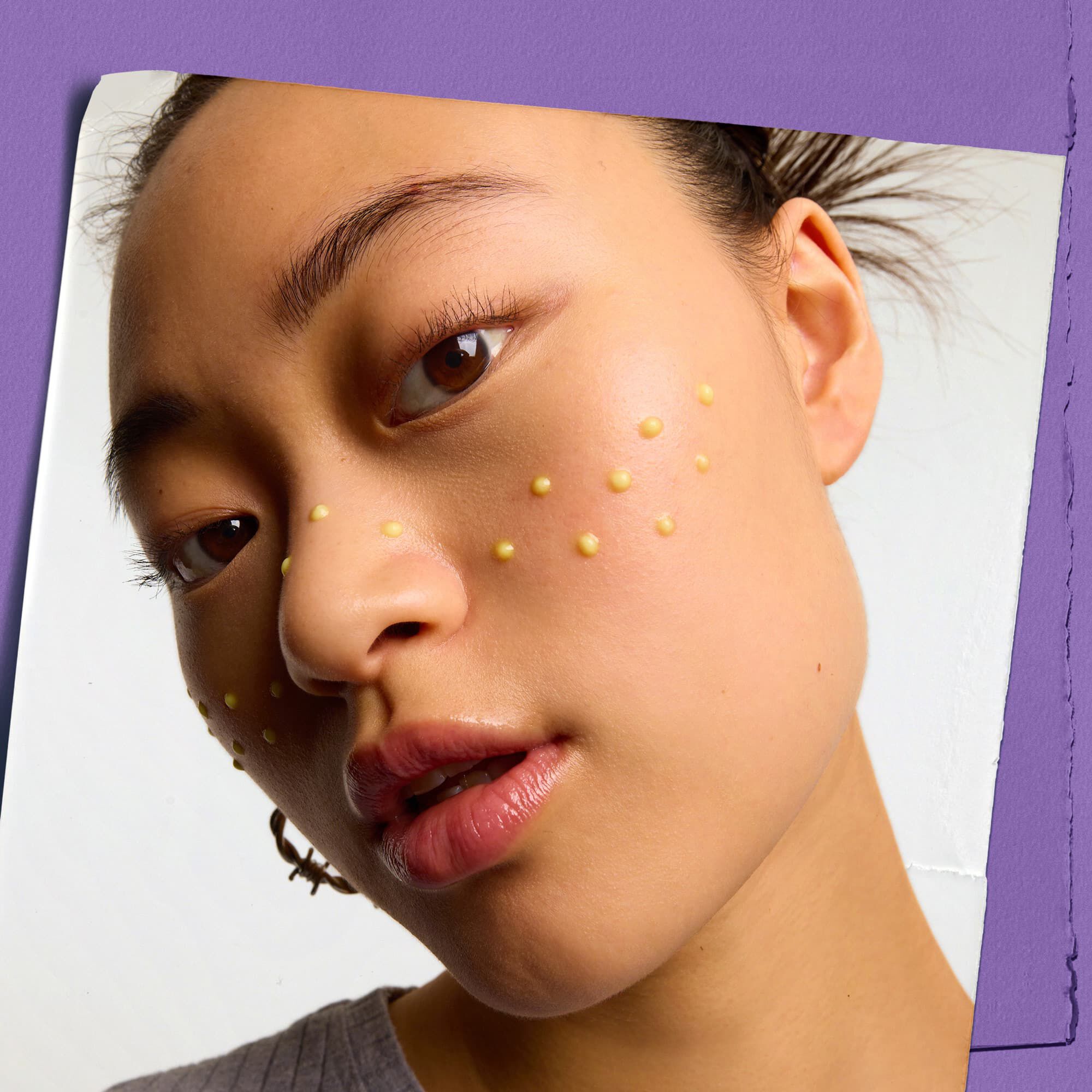 سيروم ريتينول لتجديد البشرة بجرعات صغيرة يومياً